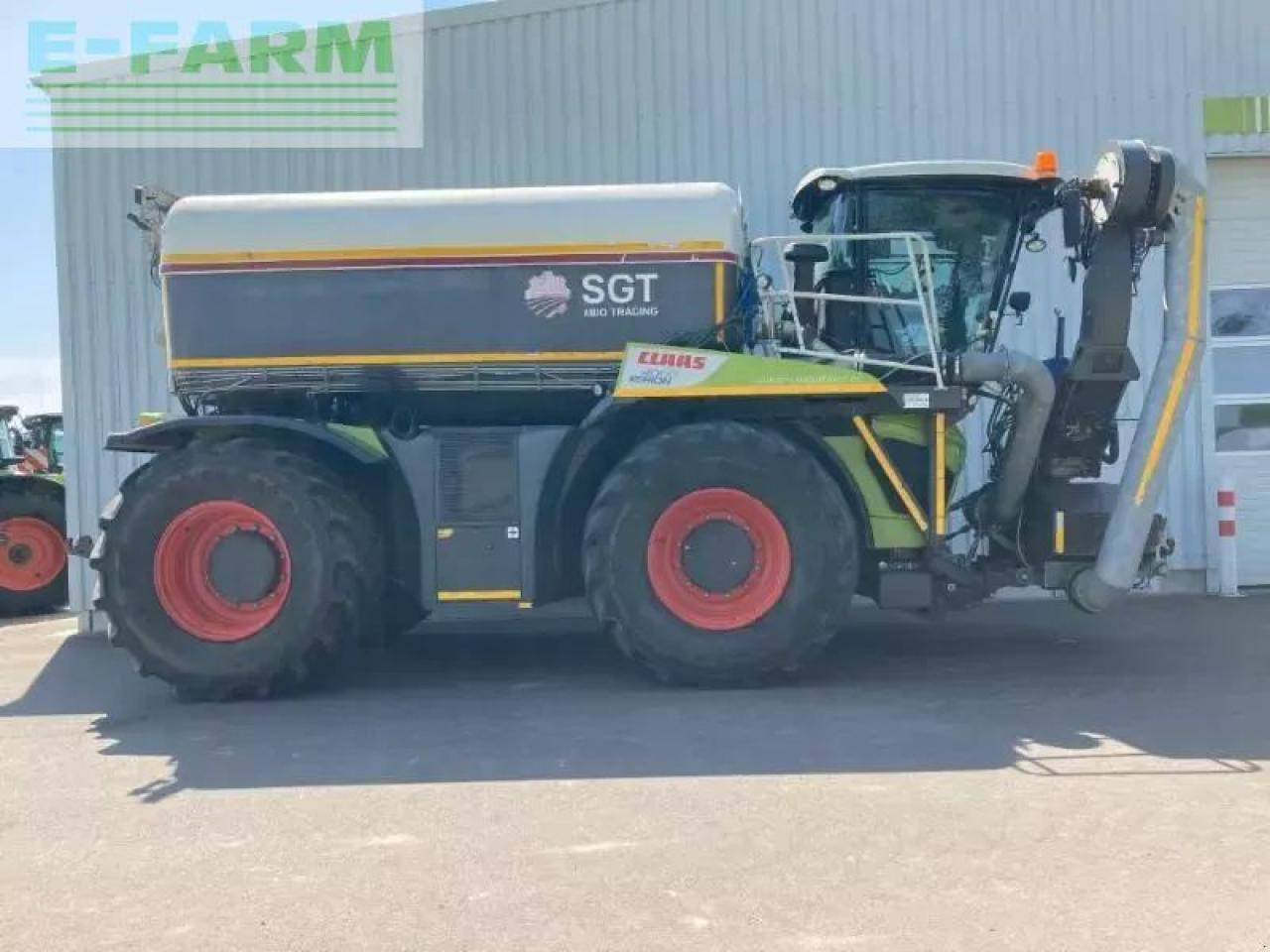 Tractor CLAAS xerion 4000 saddle trac SADDLE TRAC