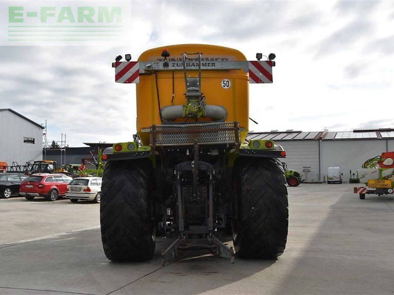 Tractor CLAAS xerion 4000 saddle trac SADDLE TRAC