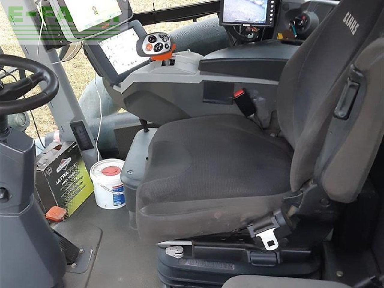 Tractor CLAAS xerion 4000 saddle trac SADDLE TRAC