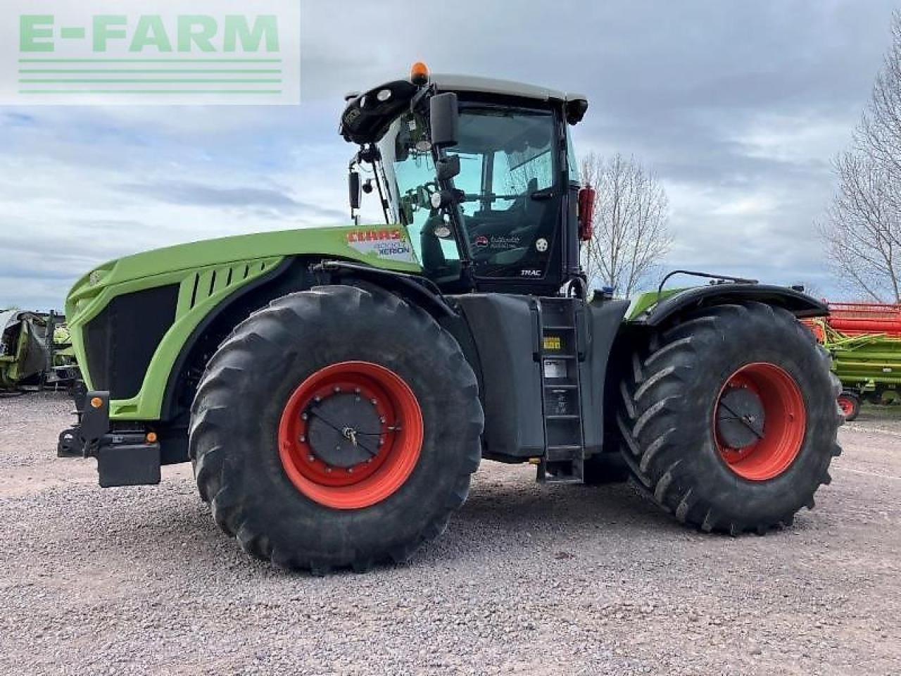 Tractor CLAAS xerion 4000 trac TRAC