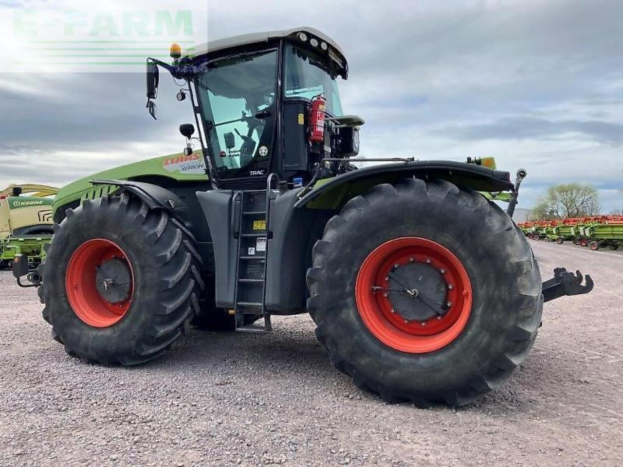Tractor CLAAS xerion 4000 trac TRAC