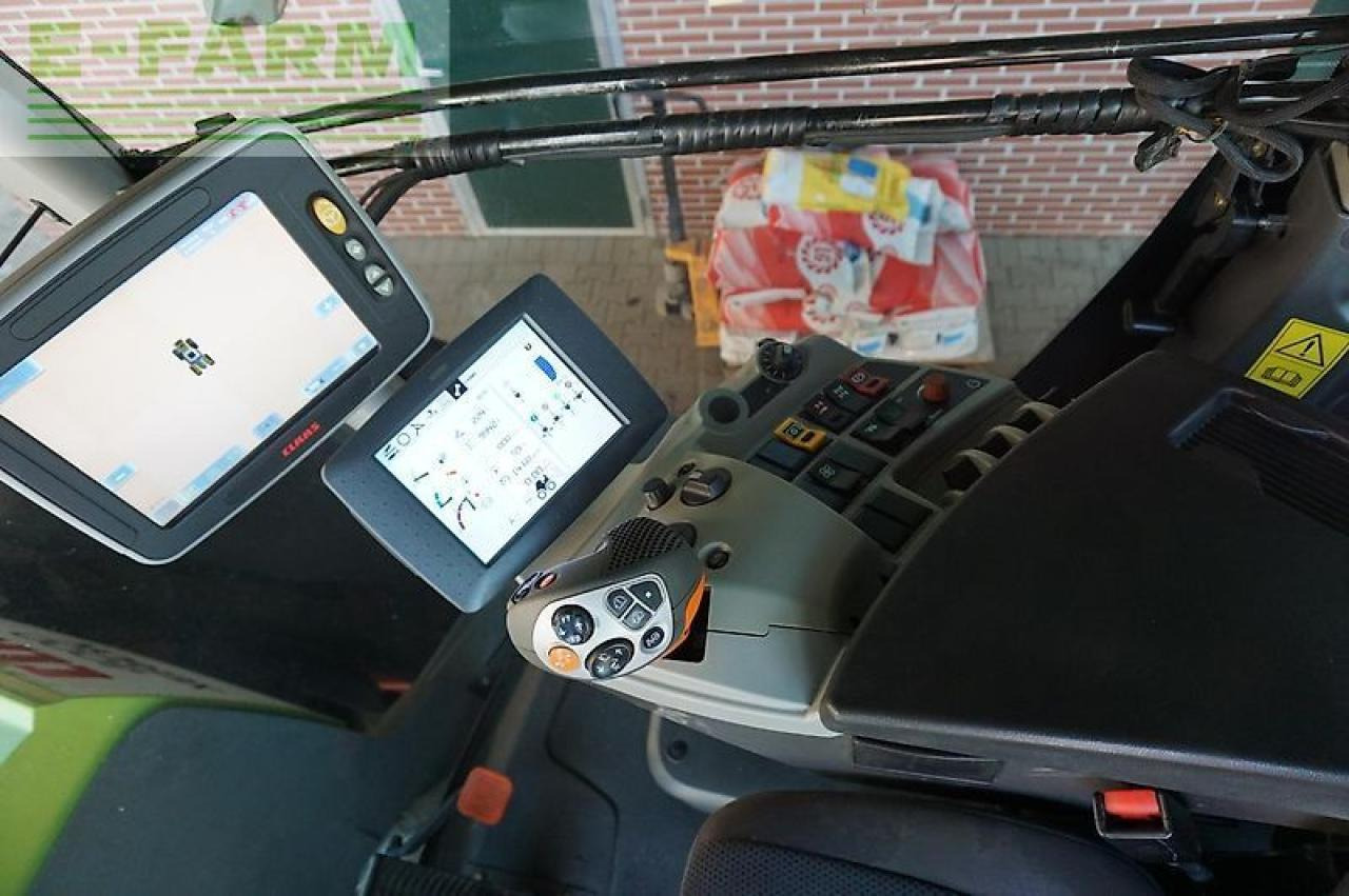 Tractor CLAAS xerion 4000 trac TRAC