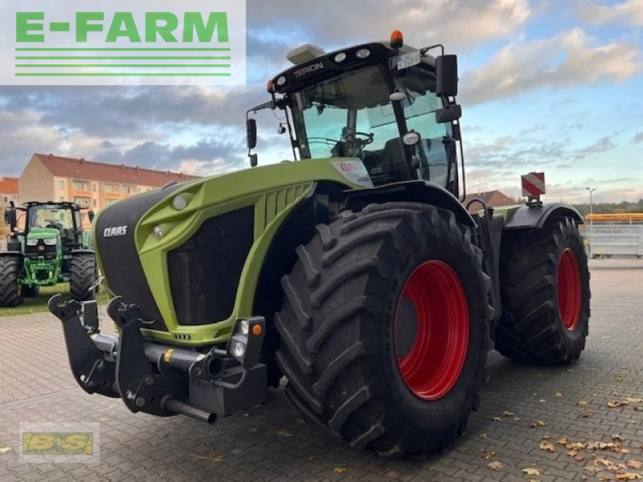 Tractor CLAAS xerion 4000 trac vc
