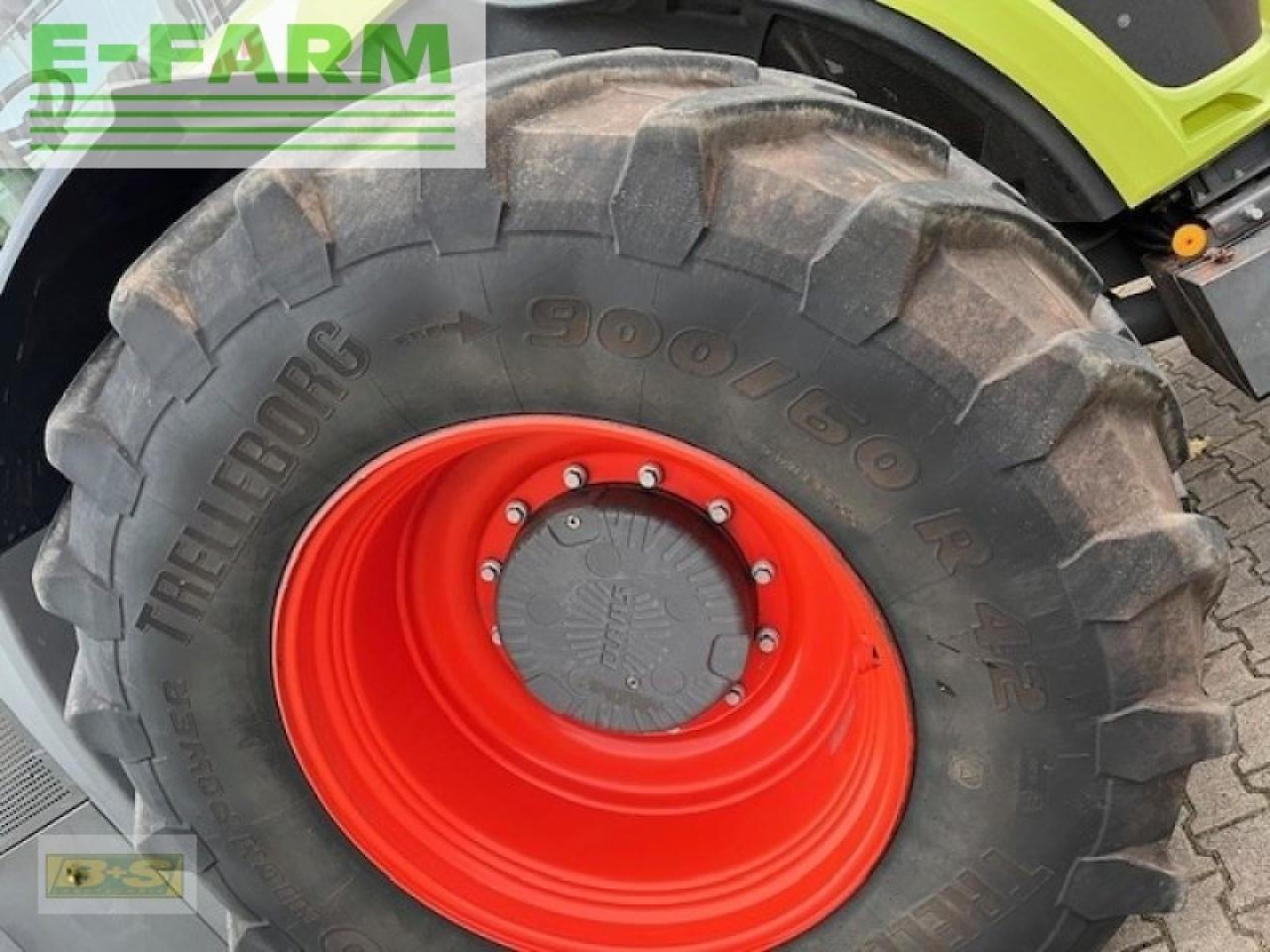 Tractor CLAAS xerion 4000 trac vc