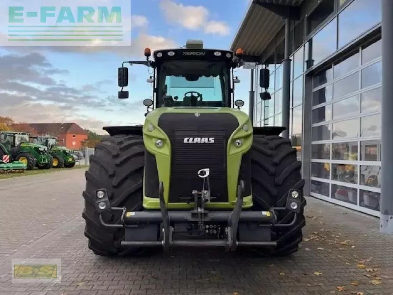 Tractor CLAAS xerion 4000 trac vc TRAC VC