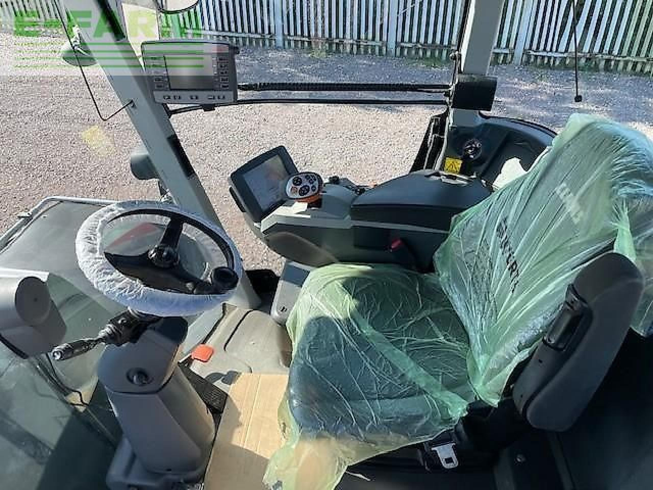 Tractor CLAAS xerion 4000 trac vc TRAC VC