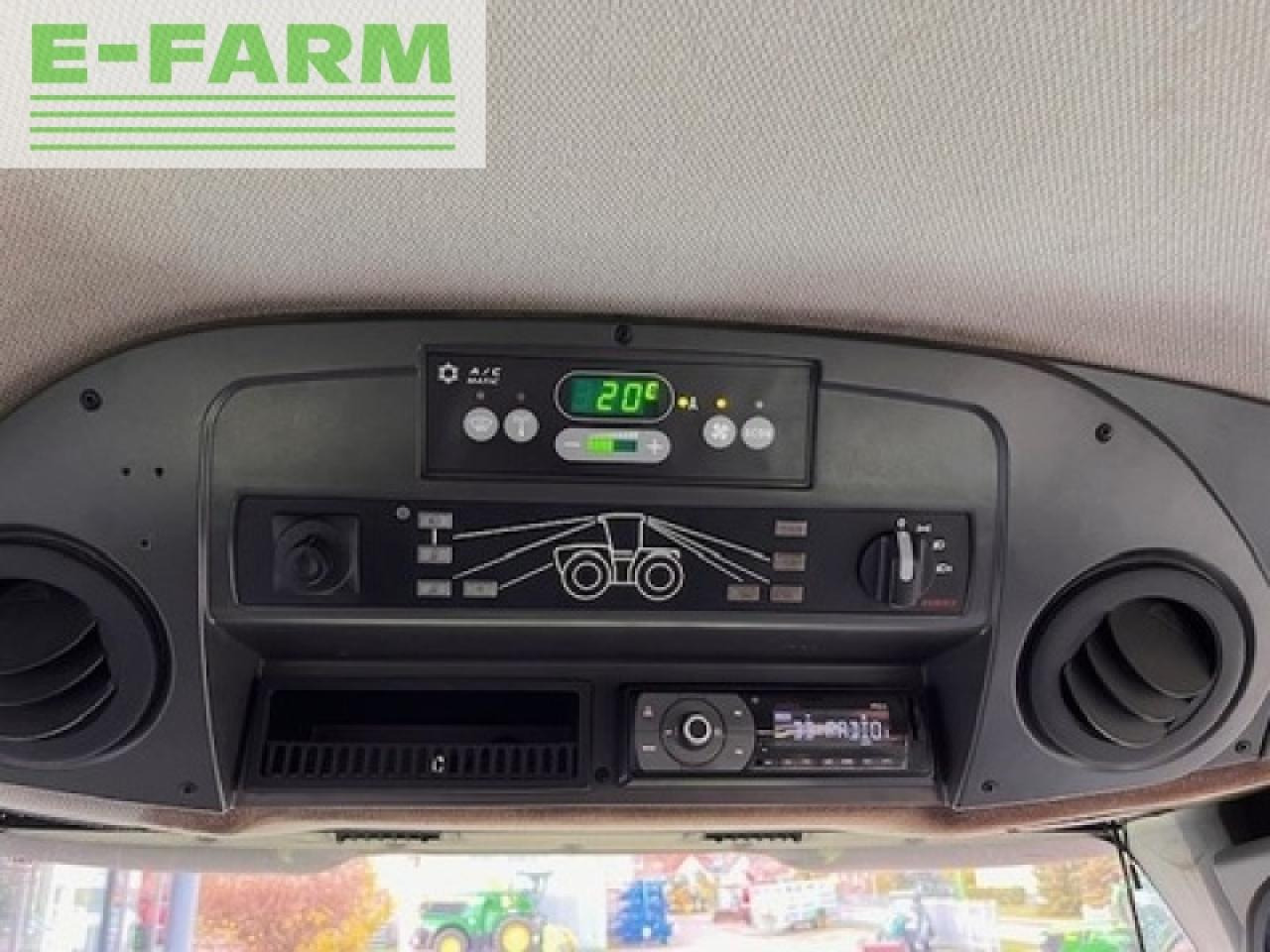 Tractor CLAAS xerion 4000 trac vc TRAC VC