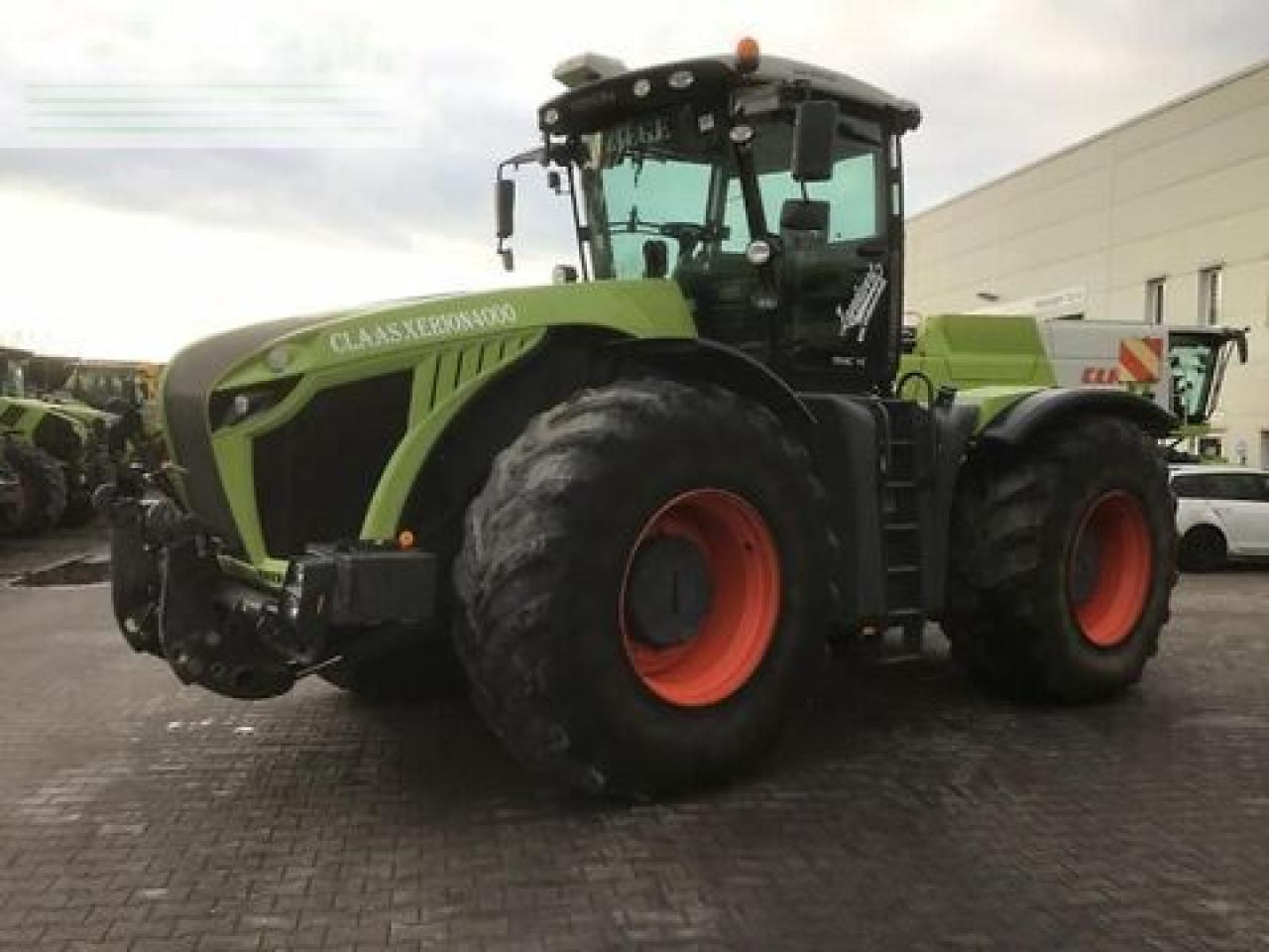 Tractor CLAAS xerion 4000 trac vc TRAC VC