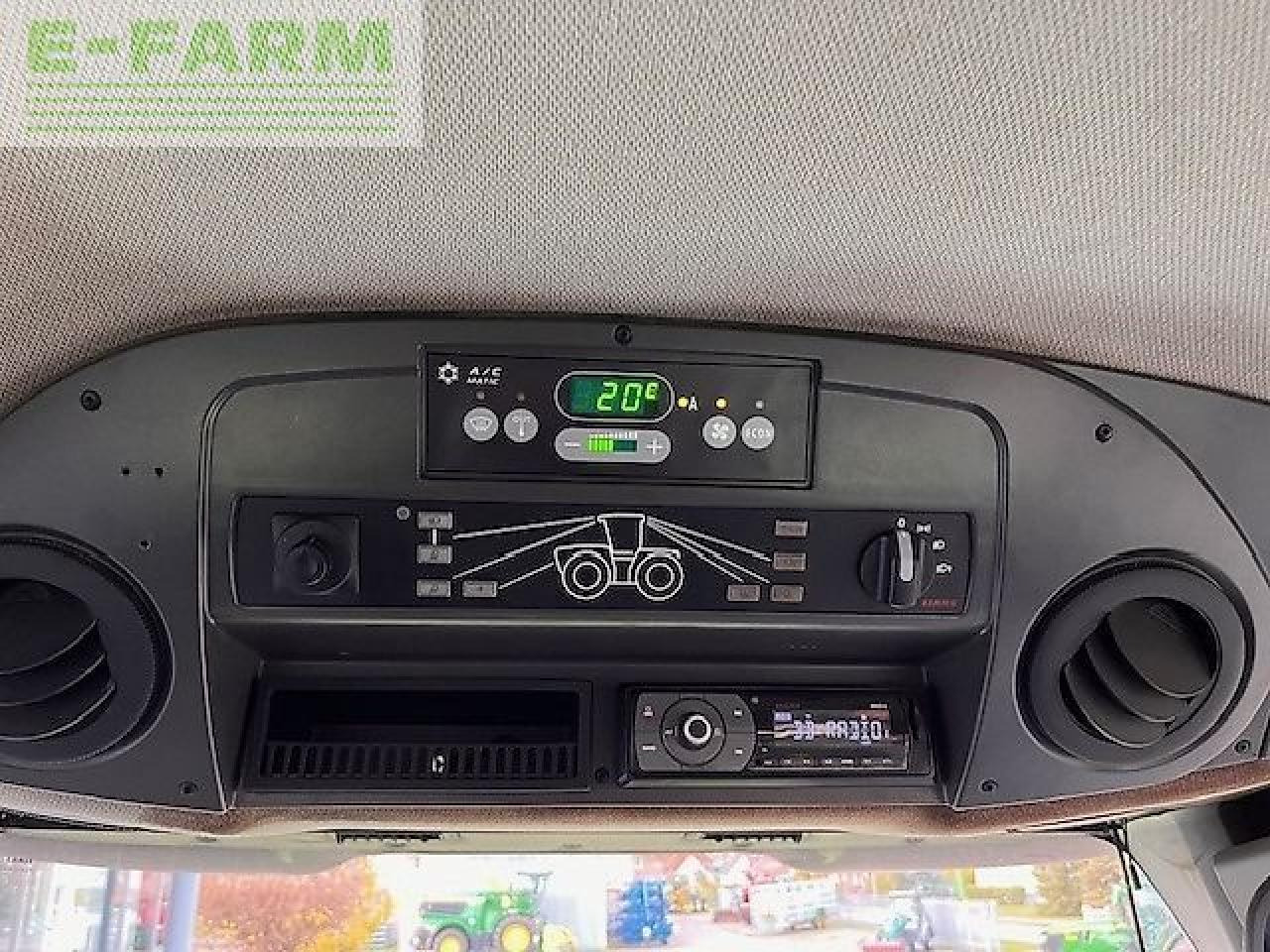 Tractor CLAAS xerion 4000 trac vc TRAC VC