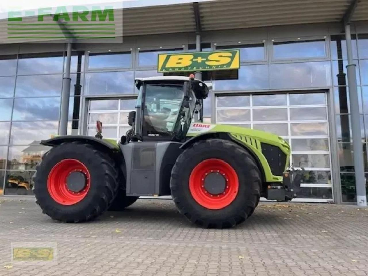 Tractor CLAAS xerion 4000 trac vc TRAC VC