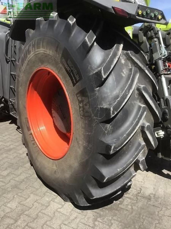 Tractor CLAAS xerion 4200 trac TRAC
