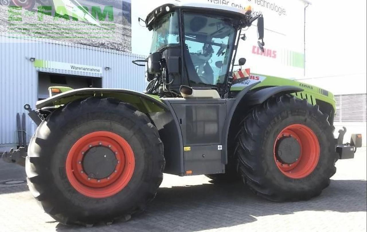 Tractor CLAAS xerion 4200 trac TRAC