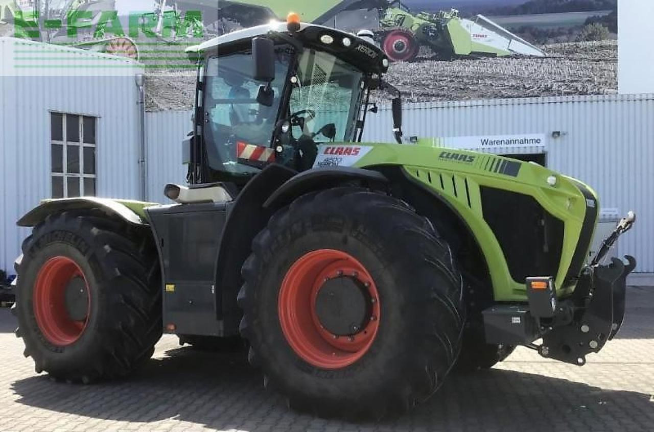 Tractor CLAAS xerion 4200 trac TRAC