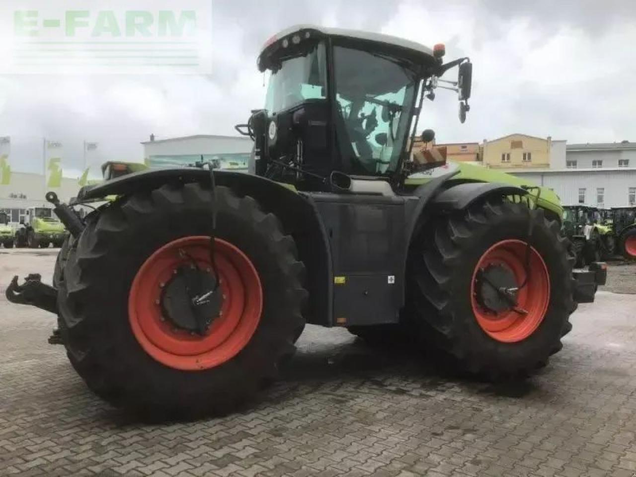Tractor CLAAS xerion 4200 trac vc TRAC VC
