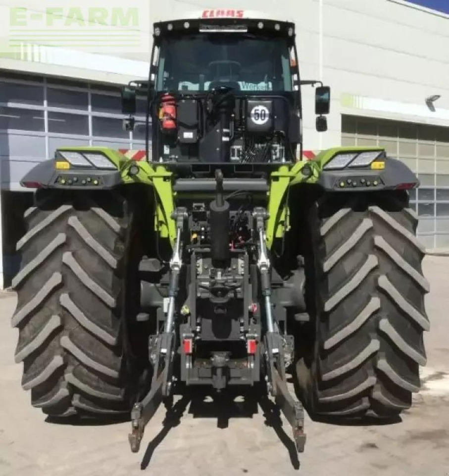 Tractor CLAAS xerion 4200 trac vc TRAC VC