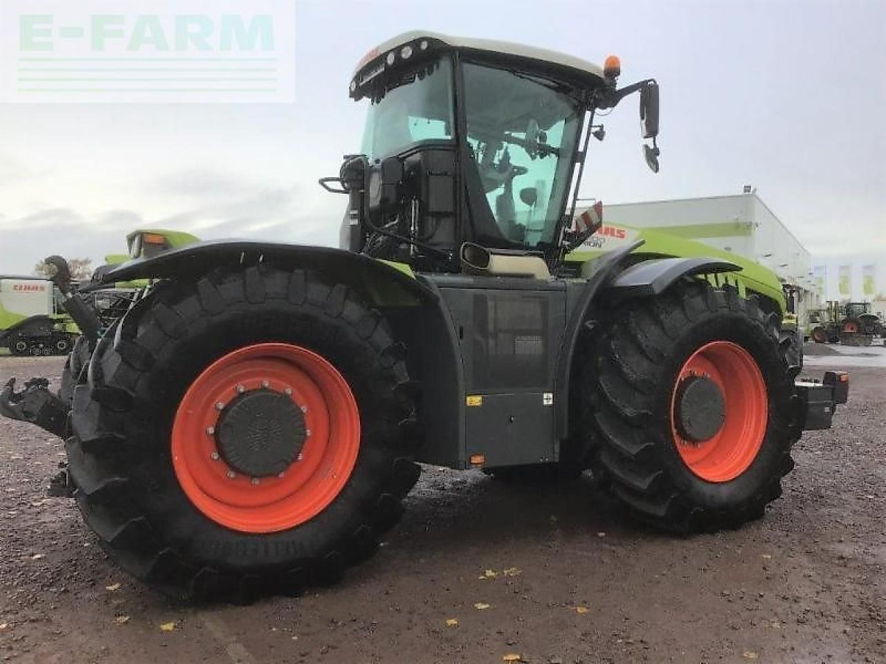 Tractor CLAAS xerion 4200 trac vc TRAC VC