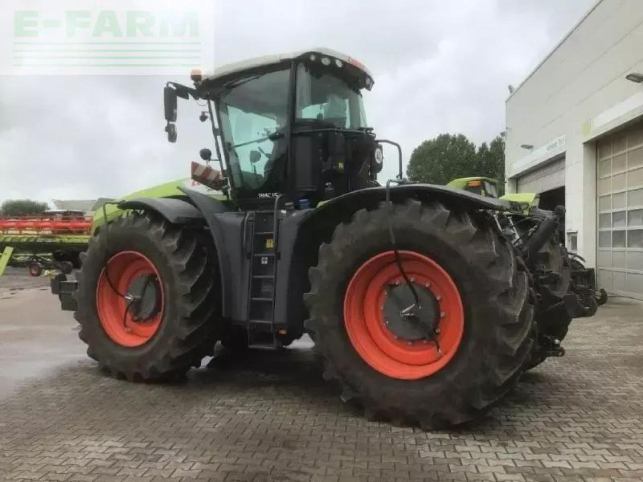 Tractor CLAAS xerion 4200 trac vc TRAC VC