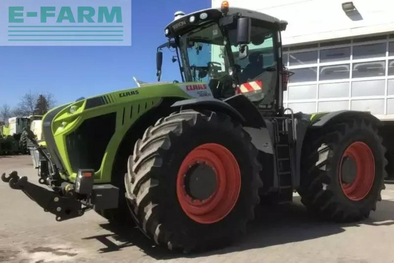 Tractor CLAAS xerion 4200 trac vc TRAC VC