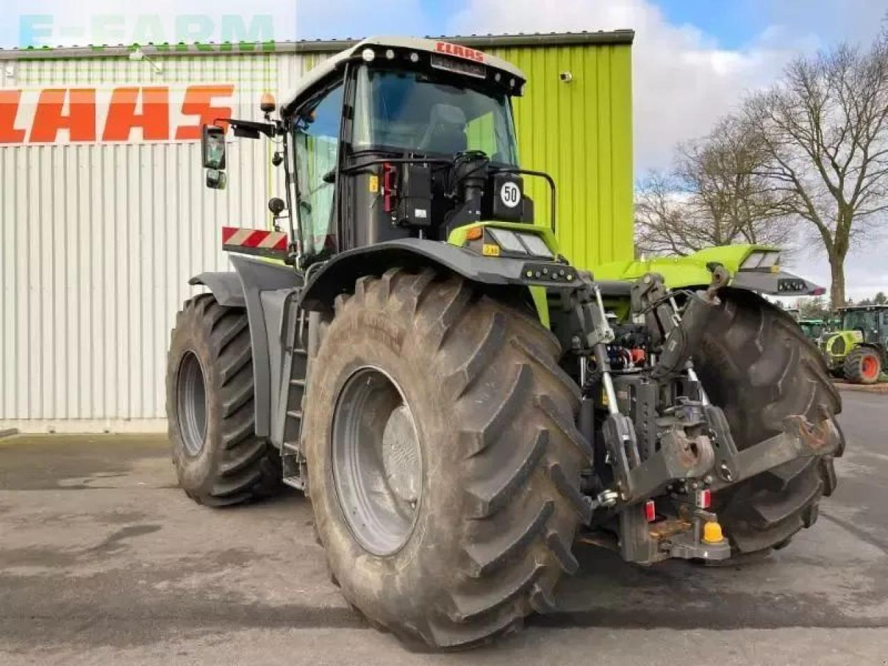 Tractor CLAAS xerion 4200 trac vc TRAC VC
