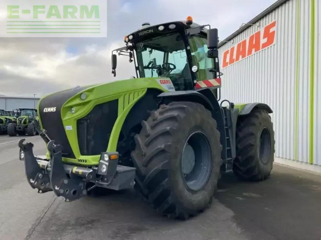 Tractor CLAAS xerion 4200 trac vc TRAC VC