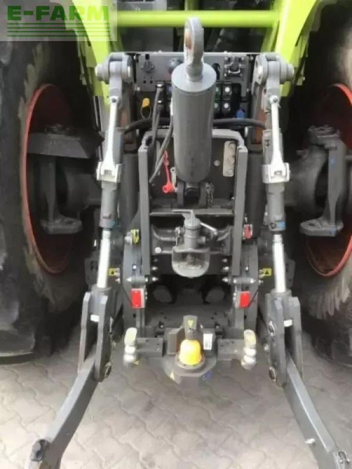 Tractor CLAAS xerion 4200 trac vc TRAC VC