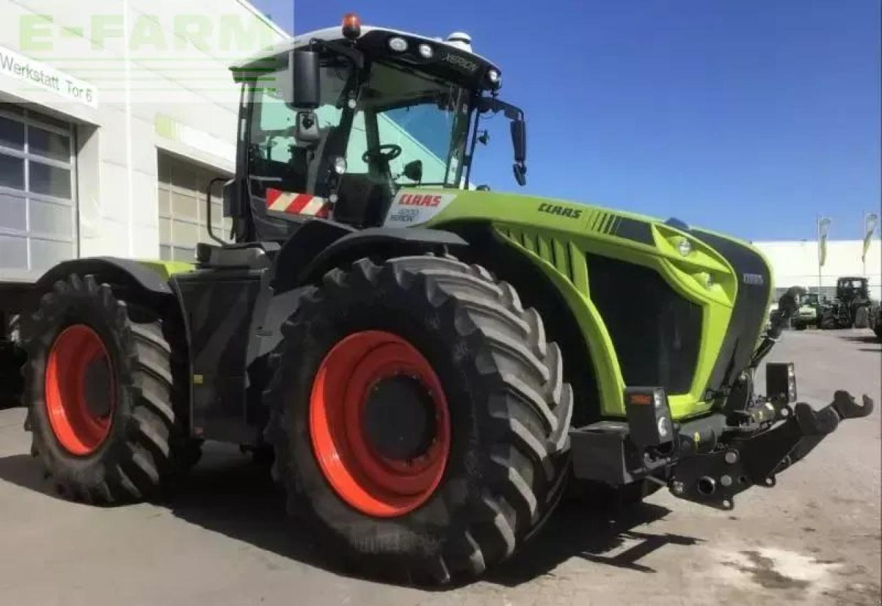 Tractor CLAAS xerion 4200 trac vc TRAC VC