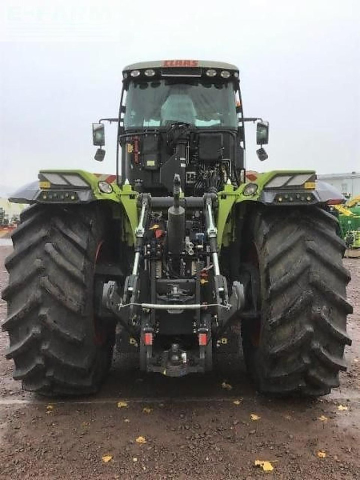 Tractor CLAAS xerion 4200 trac vc TRAC VC