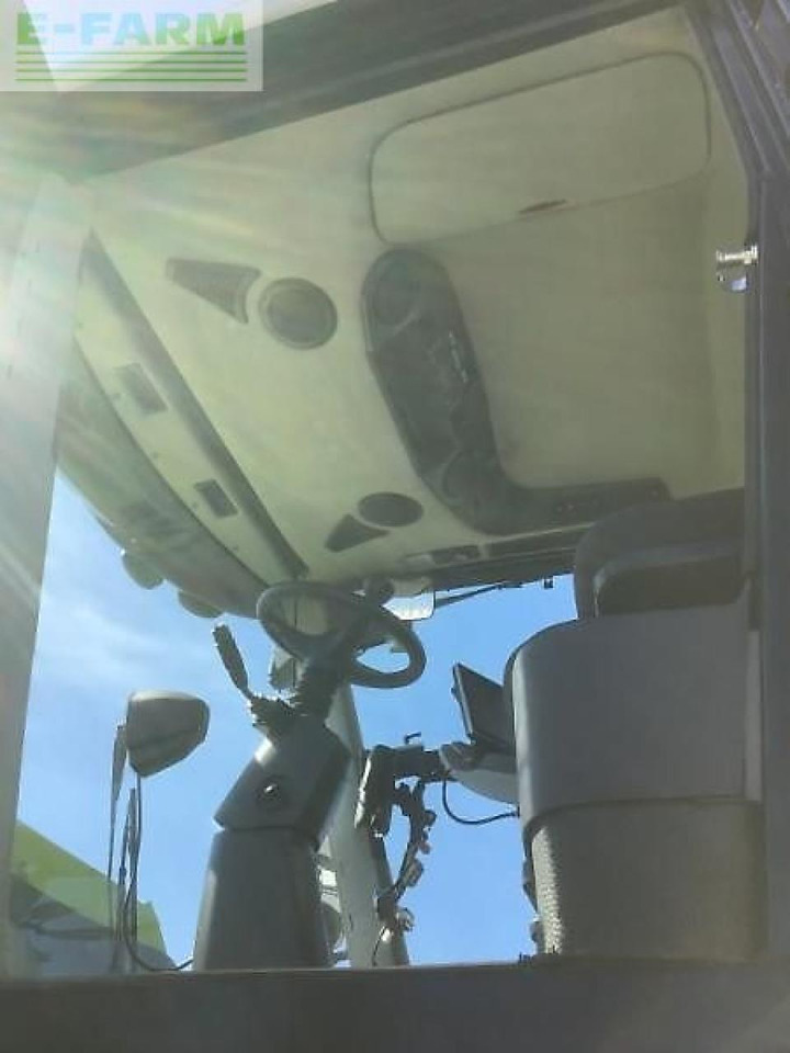 Tractor CLAAS xerion 4200 trac vc TRAC VC