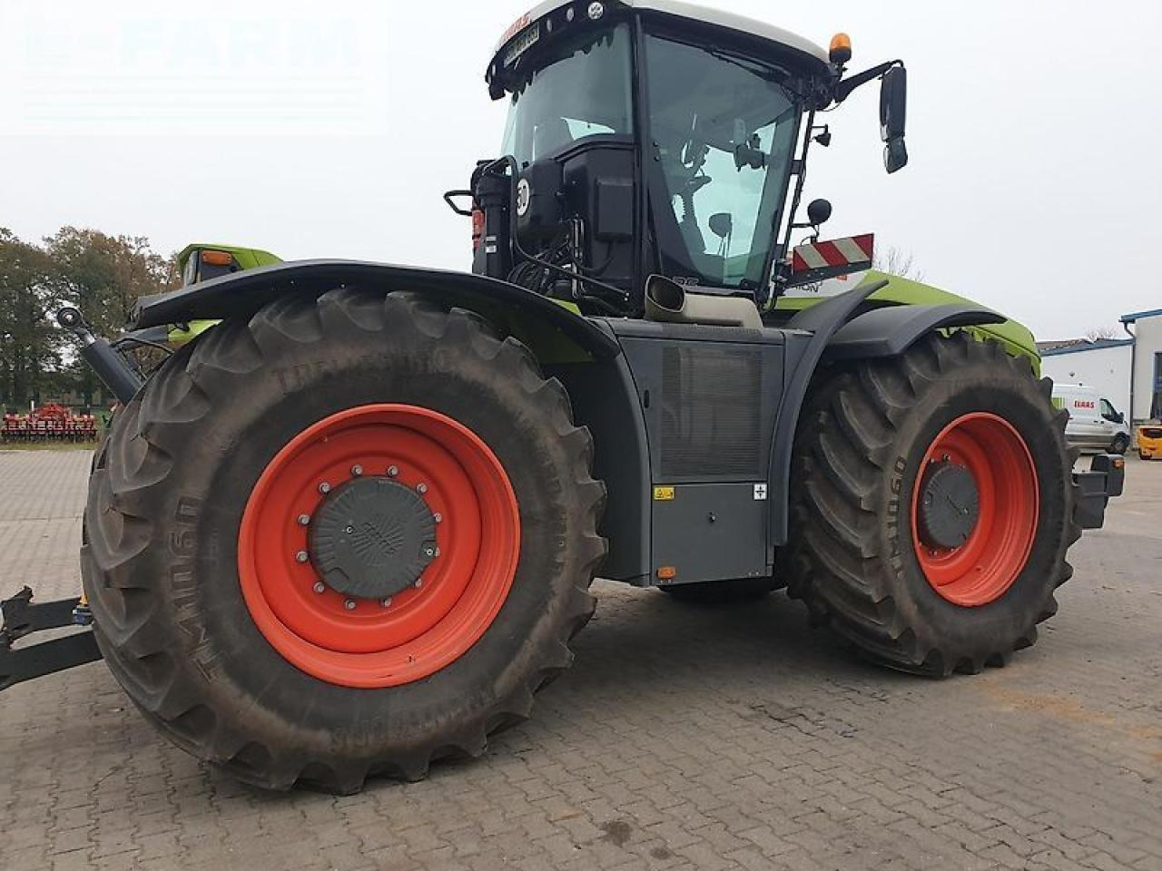 Tractor CLAAS xerion 4200 trac vc + rtk TRAC VC
