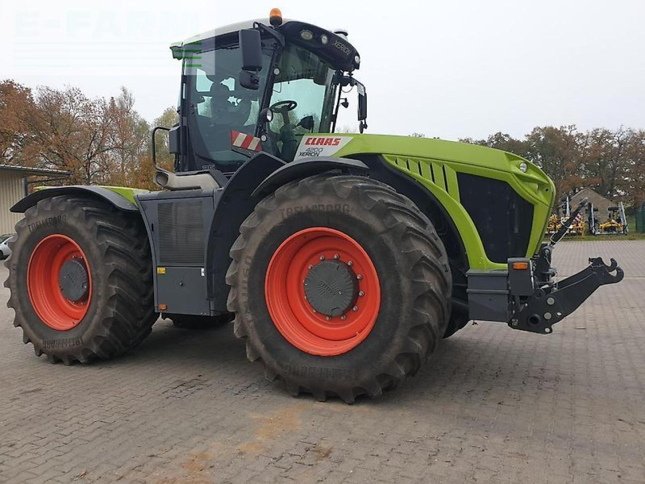 Tractor CLAAS xerion 4200 trac vc + rtk TRAC VC
