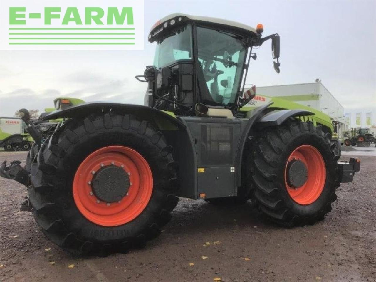 Tractor CLAAS xerion 4200 vc
