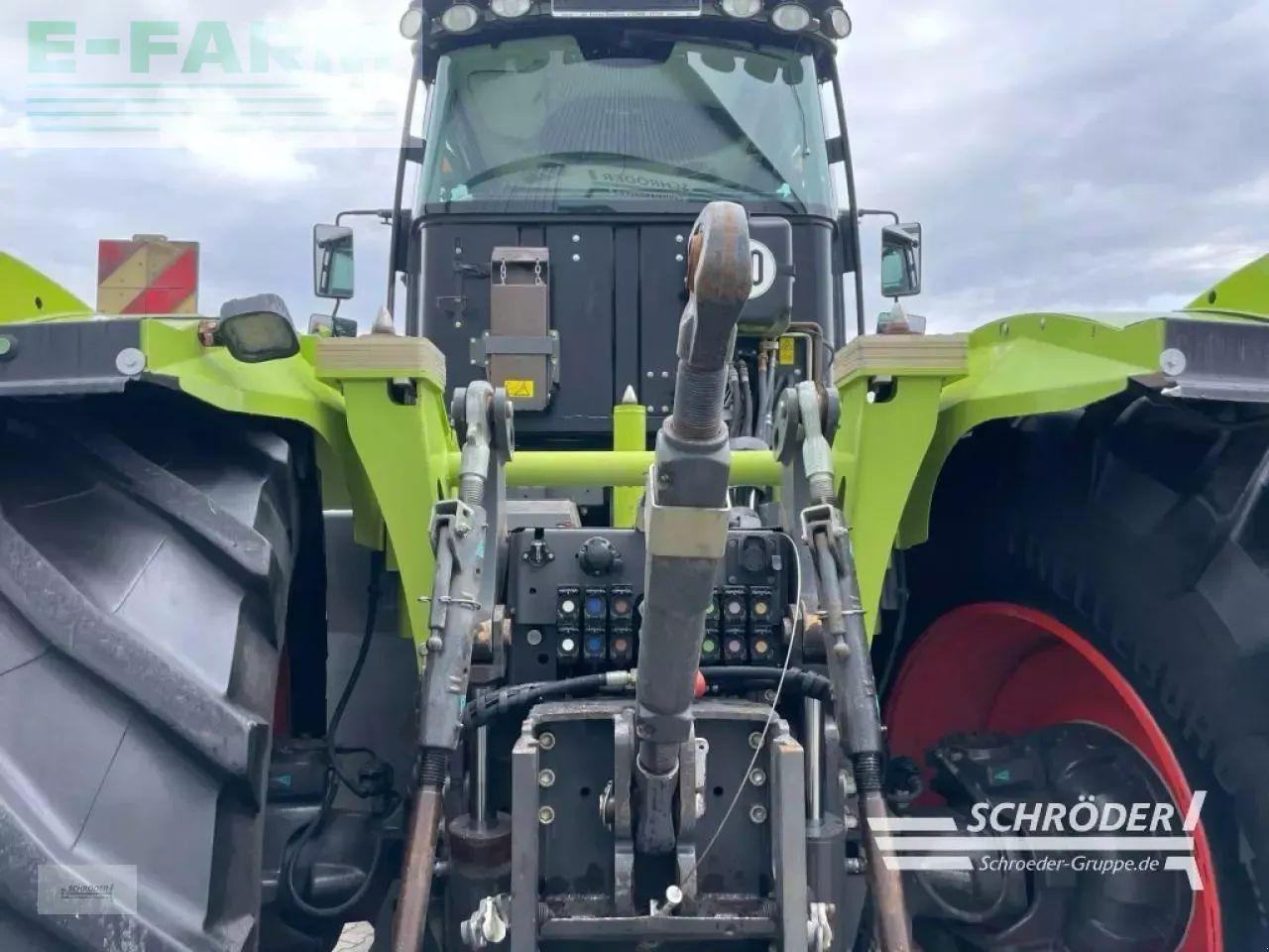 Tractor CLAAS xerion 4500