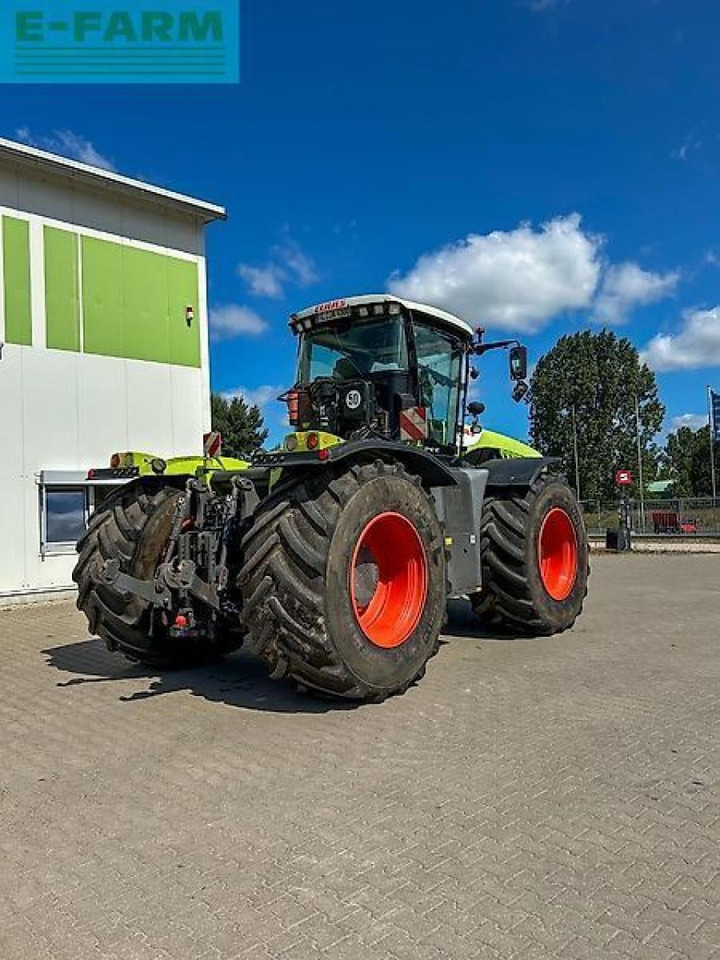Tractor CLAAS xerion 4500 trac vc