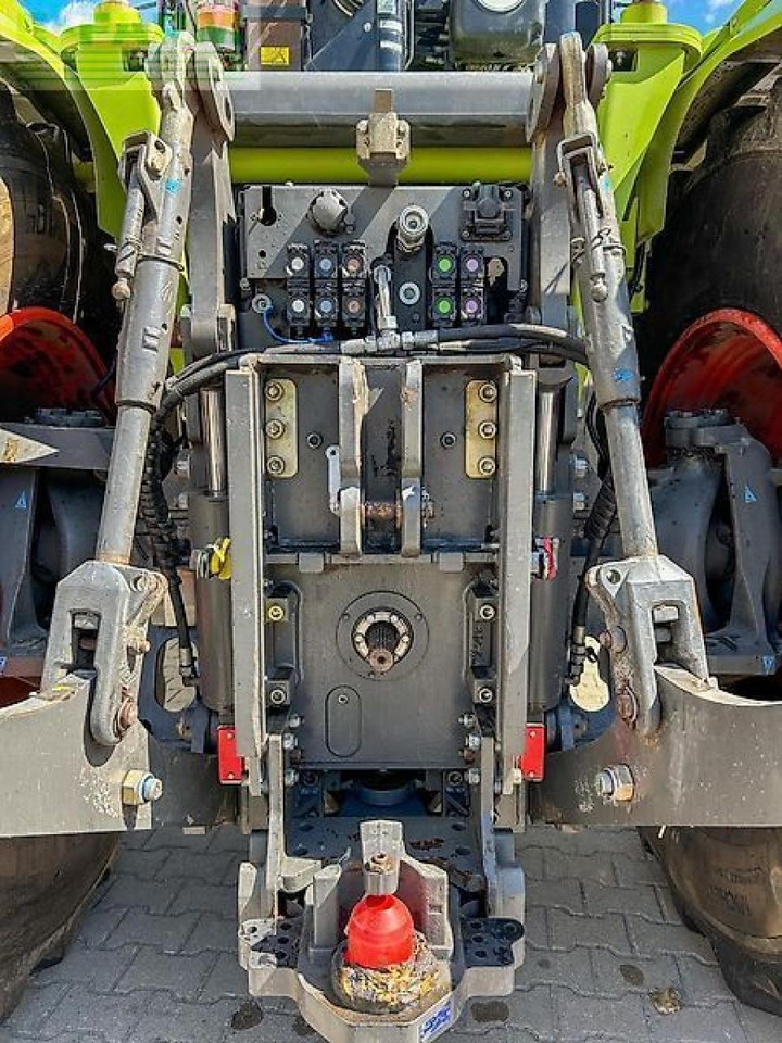 Tractor CLAAS xerion 4500 trac vc