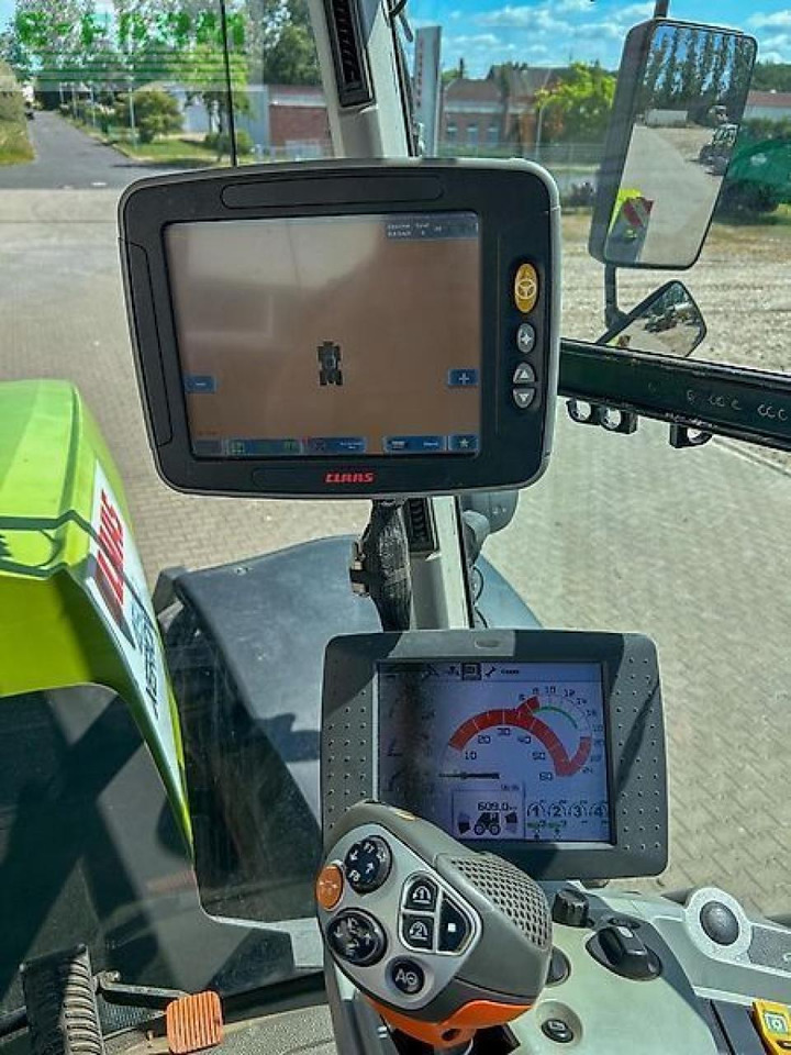 Tractor CLAAS xerion 4500 trac vc TRAC VC
