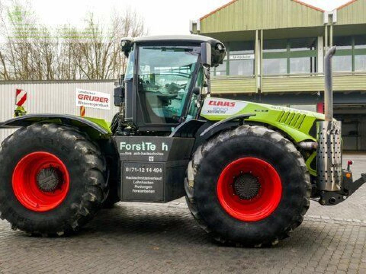 Tractor CLAAS xerion 4500 trac vc TRAC VC