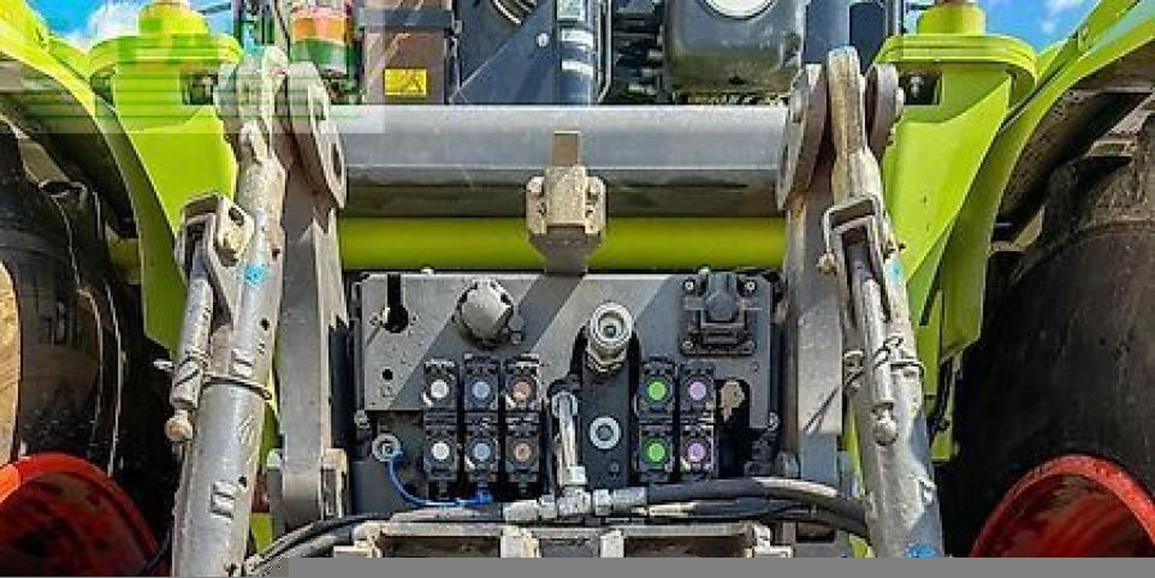 Tractor CLAAS xerion 4500 trac vc TRAC VC