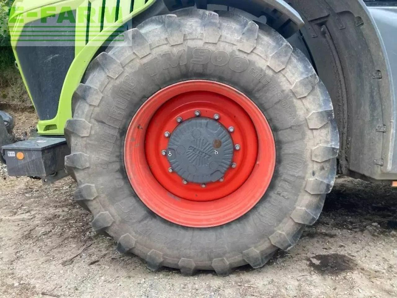 Tractor CLAAS xerion 4500 vc