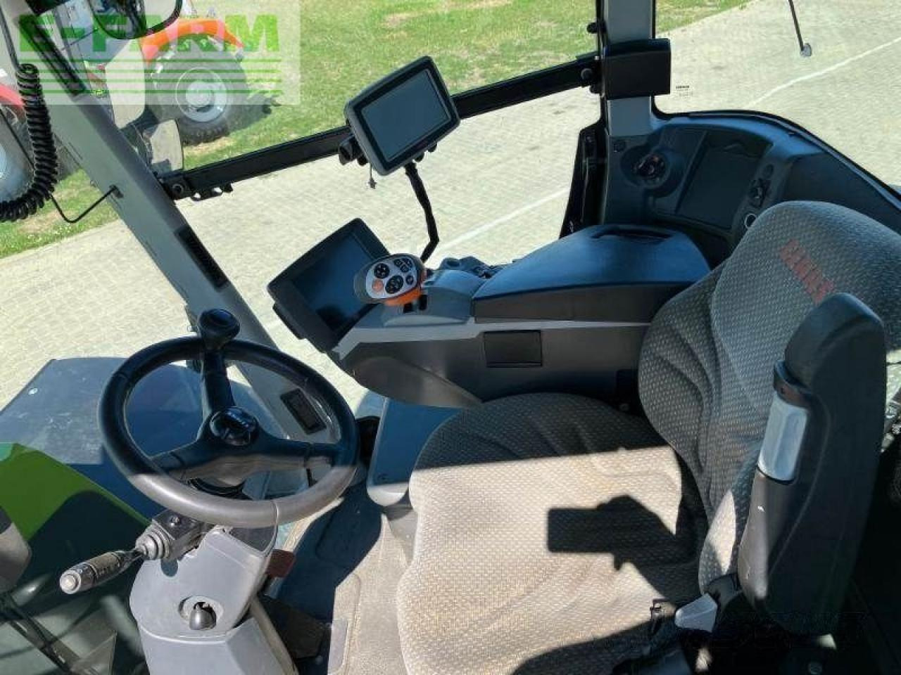 Tractor CLAAS xerion 5000