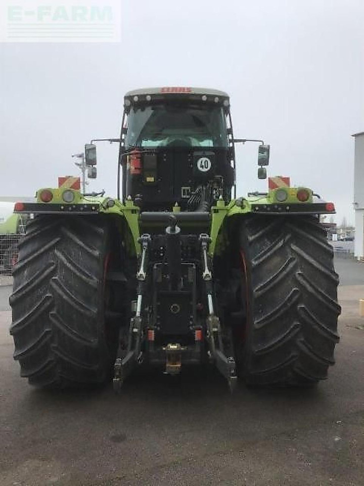 Tractor CLAAS xerion 5000 trac