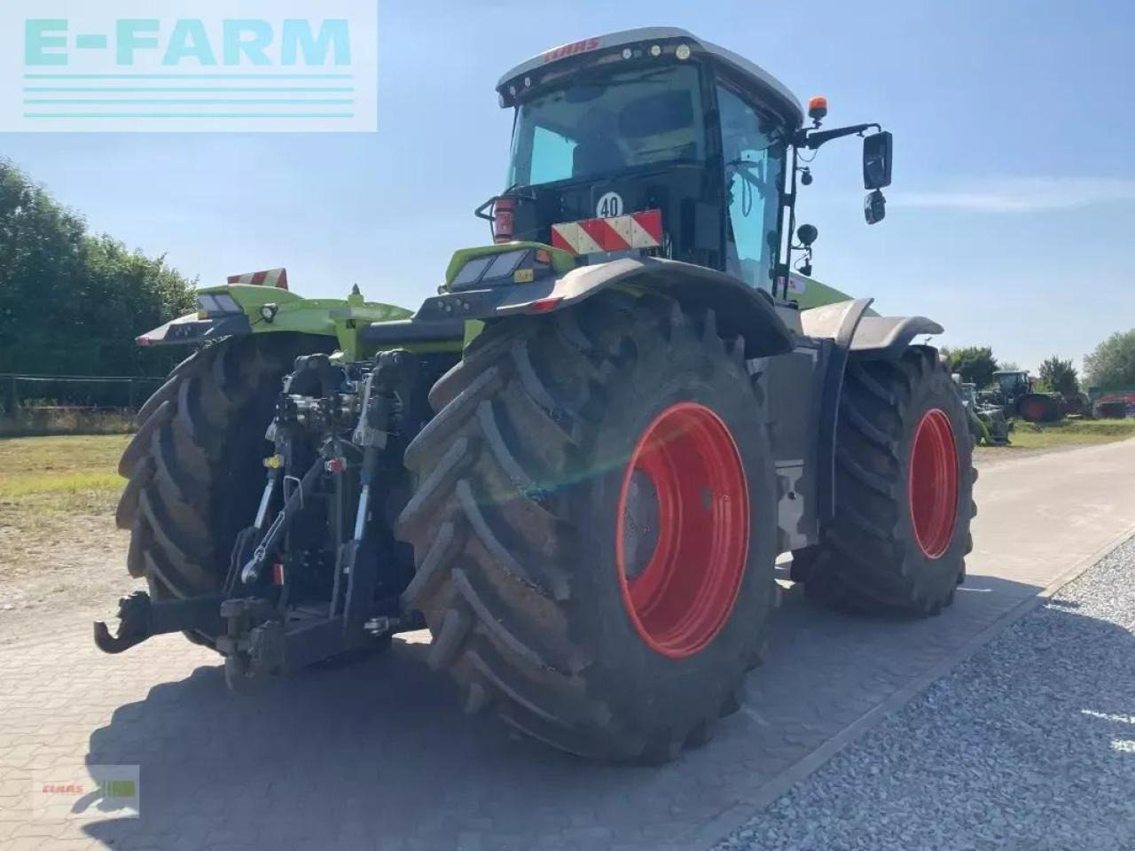 Tractor CLAAS xerion 5000 trac TRAC