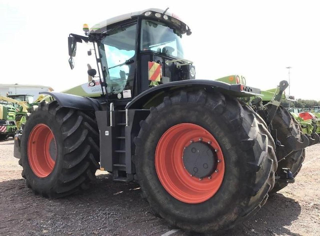 Tractor CLAAS xerion 5000 trac TRAC