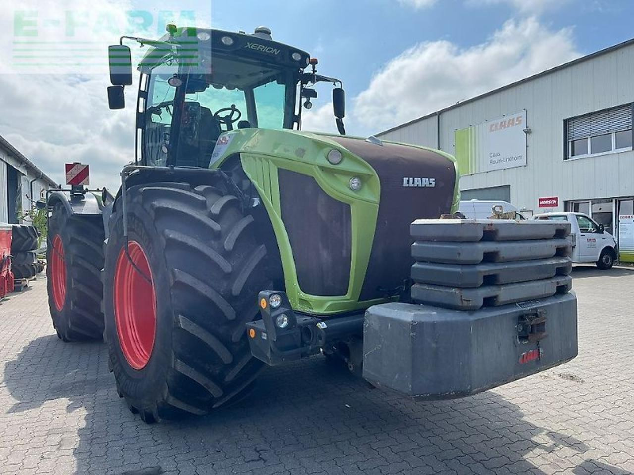 Tractor CLAAS xerion 5000 trac TRAC
