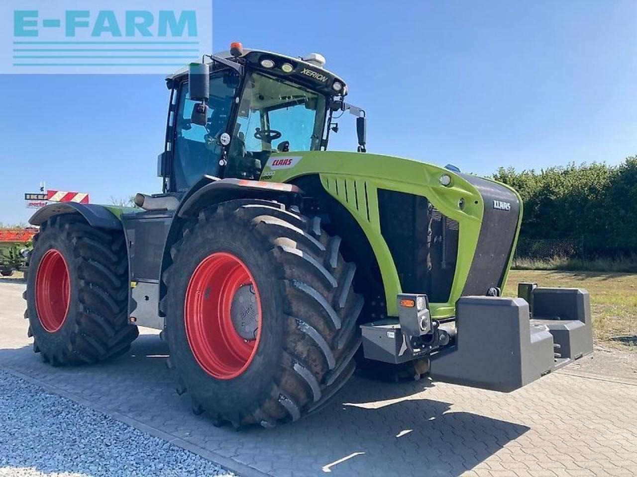 Tractor CLAAS xerion 5000 trac TRAC