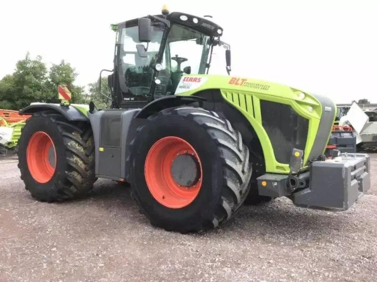 Tractor CLAAS xerion 5000 trac TRAC