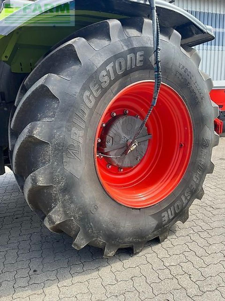 Tractor CLAAS xerion 5000 trac TRAC