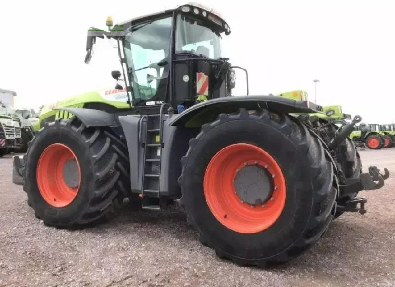 Tractor CLAAS xerion 5000 trac TRAC
