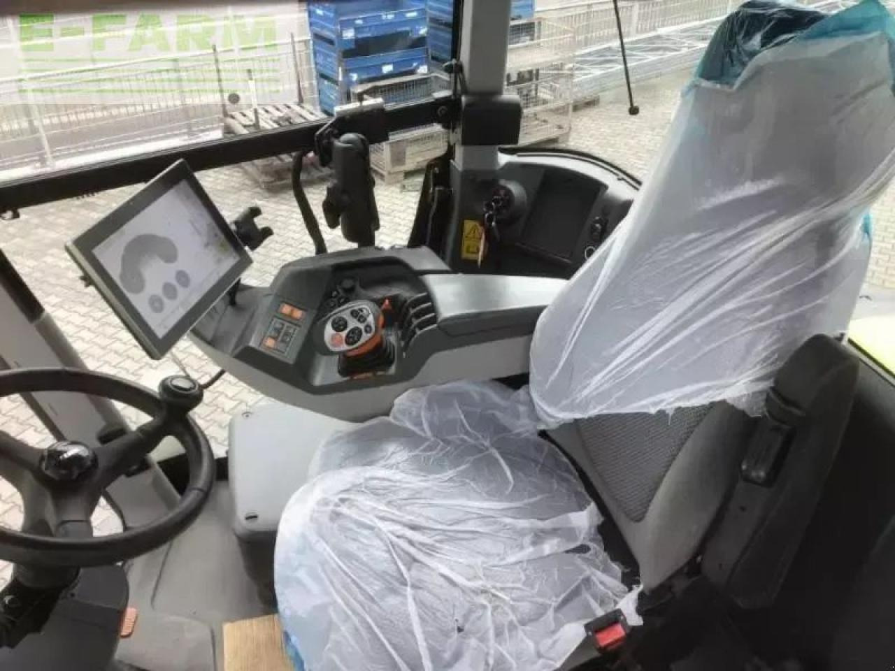 Tractor CLAAS xerion 5000 trac ts TRAC TS