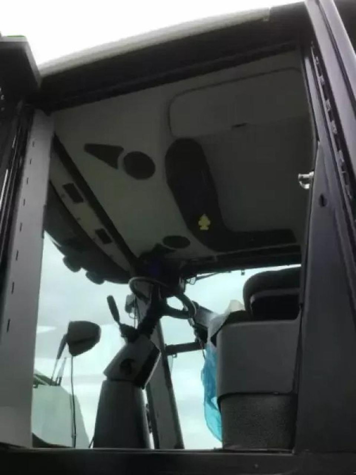 Tractor CLAAS xerion 5000 trac ts TRAC TS