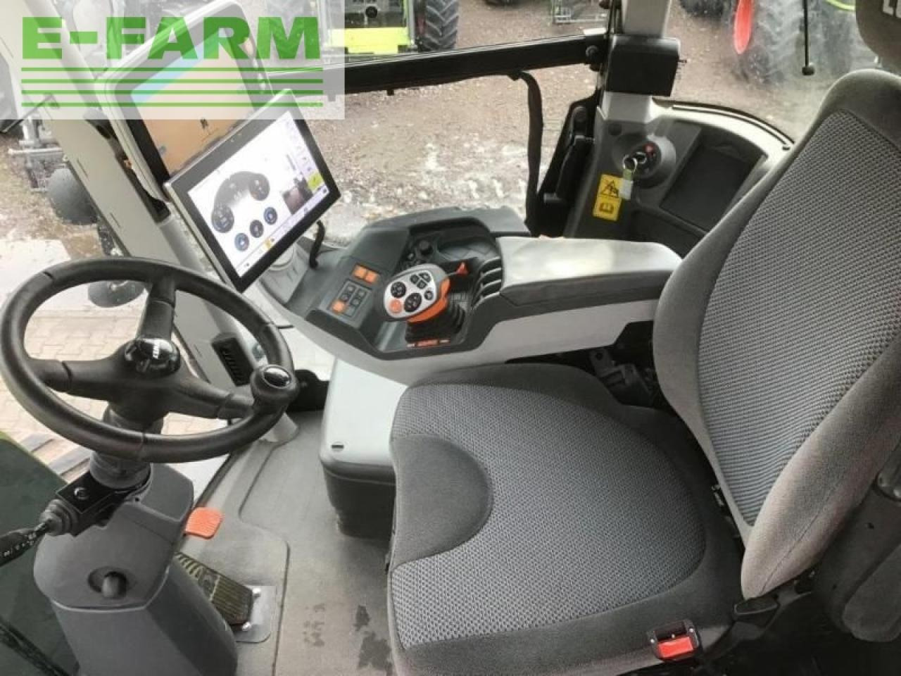 Tractor CLAAS xerion 5000 trac ts TRAC TS